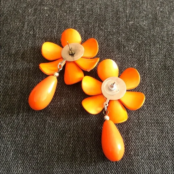 Orange flower earrings - Picture 3 of 3